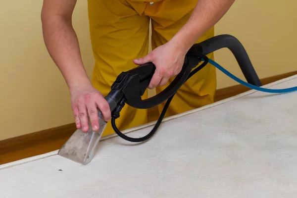 Deep Carpet Cleaning